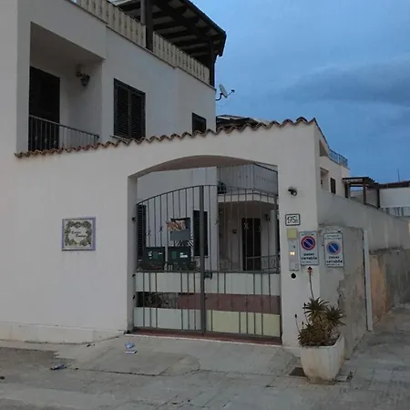 Plumbago Apartament